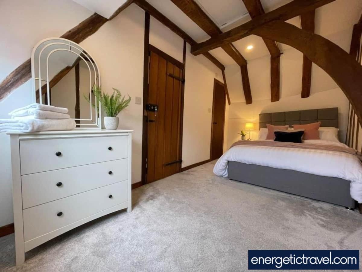 Rural Country Suites - Judge'S Lodge East Grinstead Exterior photo